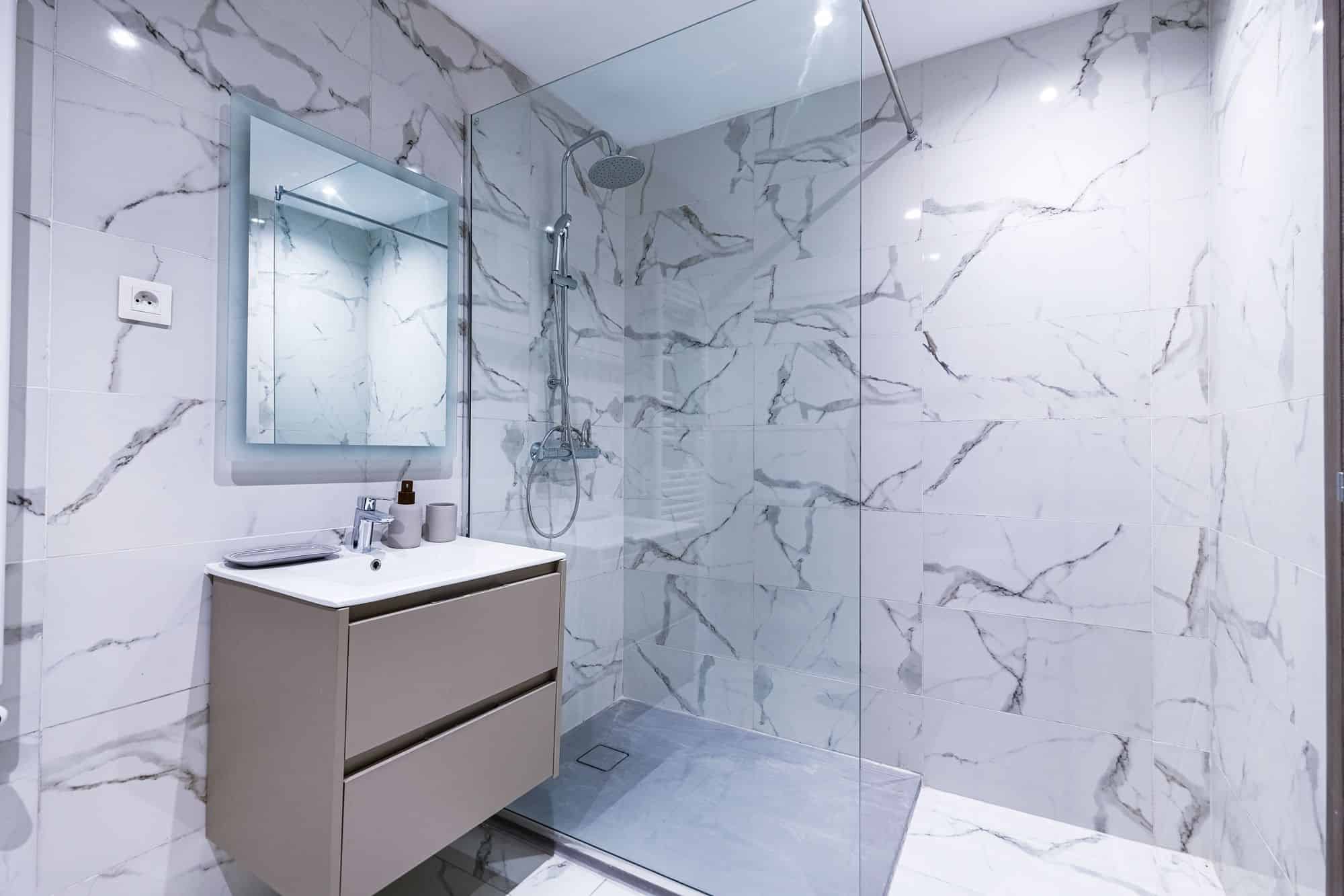 Installation des équipements des sanitaires