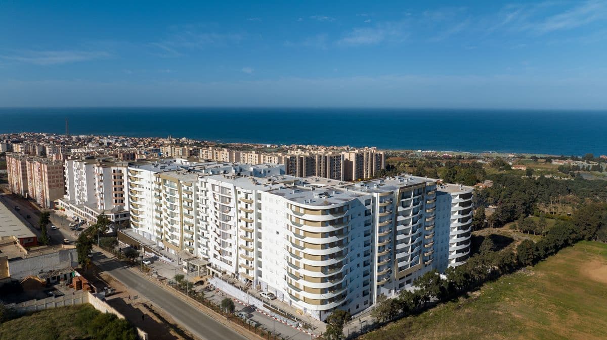 F3 avec vue latérale sur mer