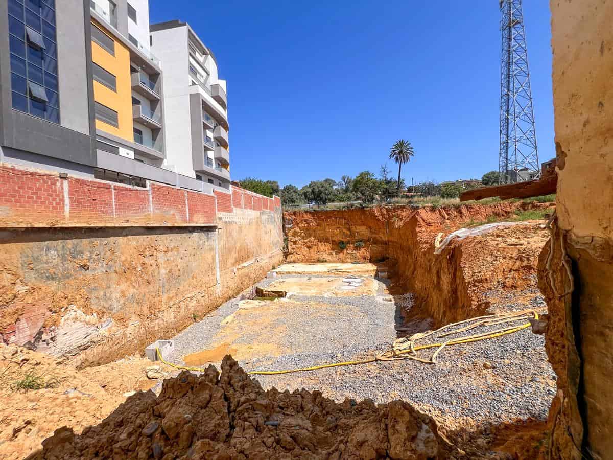 أعمال الحفر, إقامة موندريان أعمال الحفر, إقامة موندريان